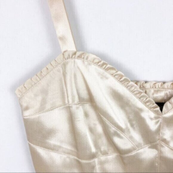 Nicole Miller | Women's Cream Side Zipper & Ruffle Detail Top Size 4 - Picture 4 of 6